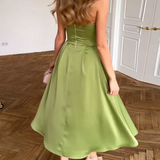 Liora | Elegáns Midi Ruha Pántok Nélkül